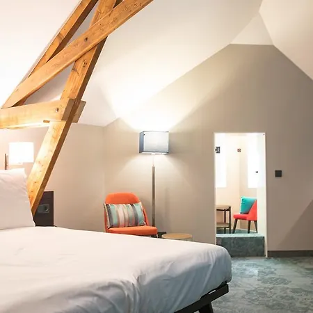 De Koppelpaarden فندق 4*