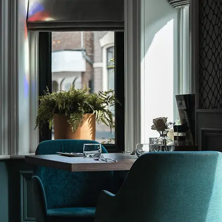 Hotel De Koppelpaarden 4*